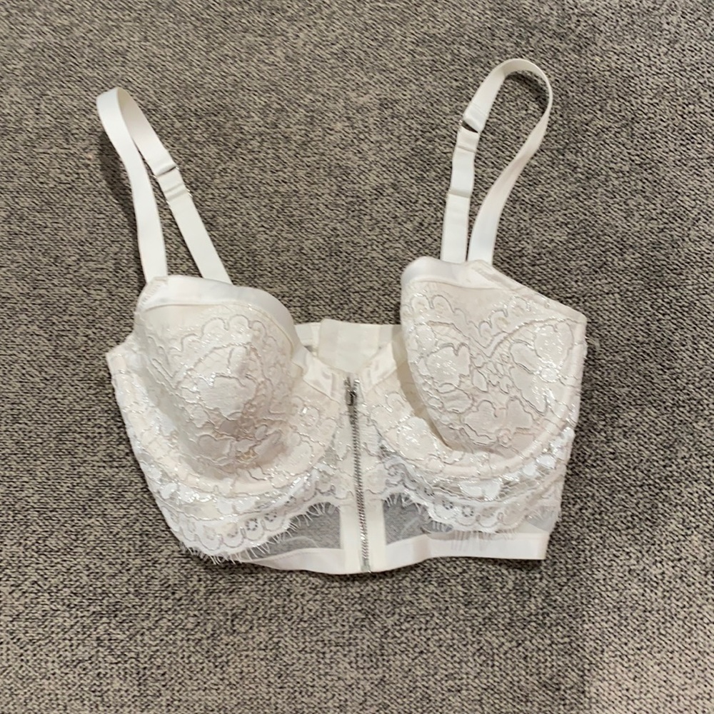 Victoria secret lined Demi